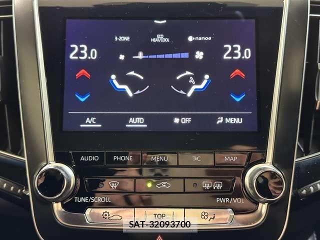 Toyota CROWN 2019-05 8795587-25