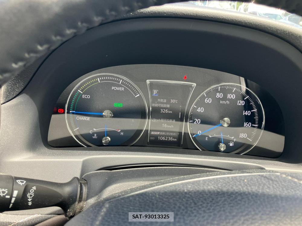 Toyota CROWN HYBRID 2018-05 1082482-15