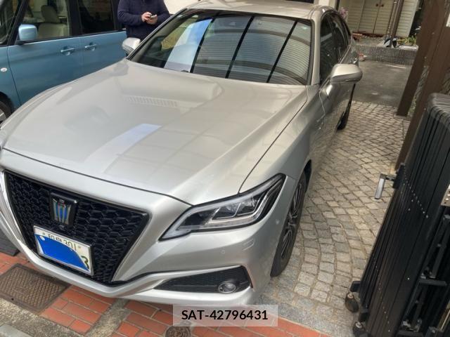 Toyota CROWN HYBRID 2018-11 3013860-1