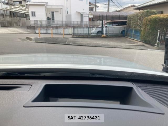 Toyota CROWN HYBRID 2018-11 3013860-19
