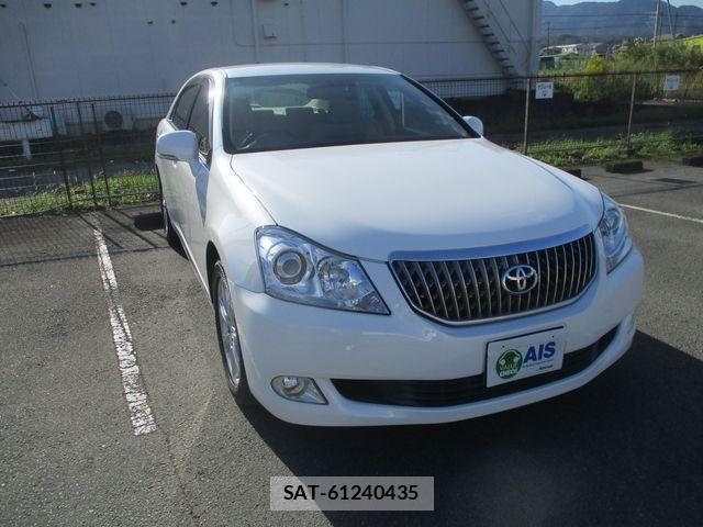 Toyota CROWN MAJESTA 2010-10 1330196-0