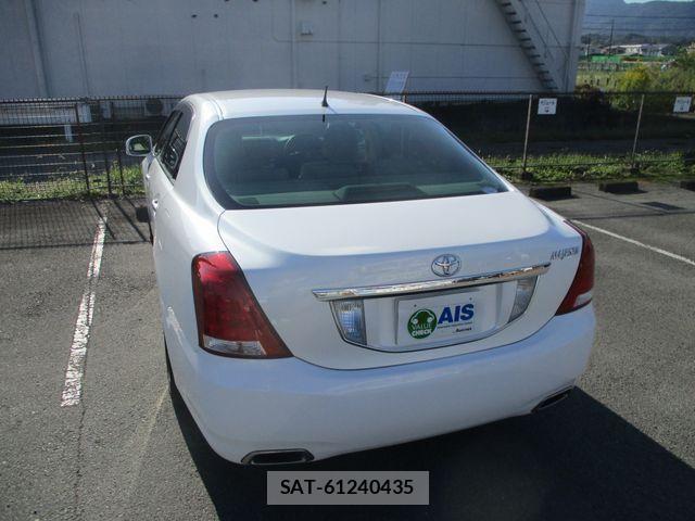 Toyota CROWN MAJESTA 2010-10 1330196-2