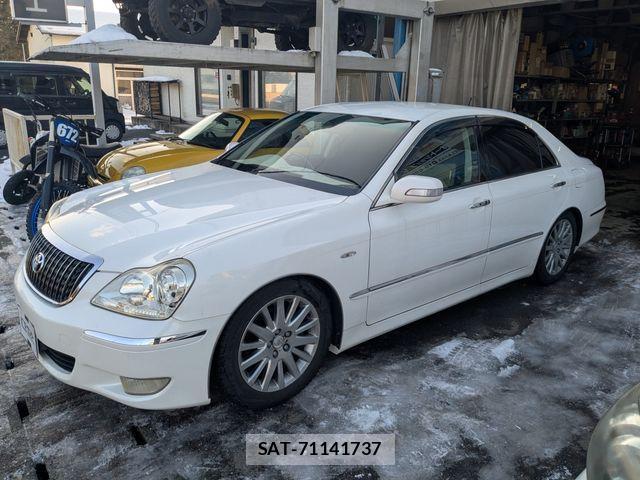 Toyota CROWN MAJESTA 2006-09 2346691-1