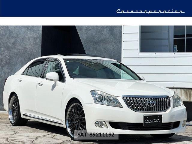 Toyota CROWN MAJESTA 2009-12 3356341-0