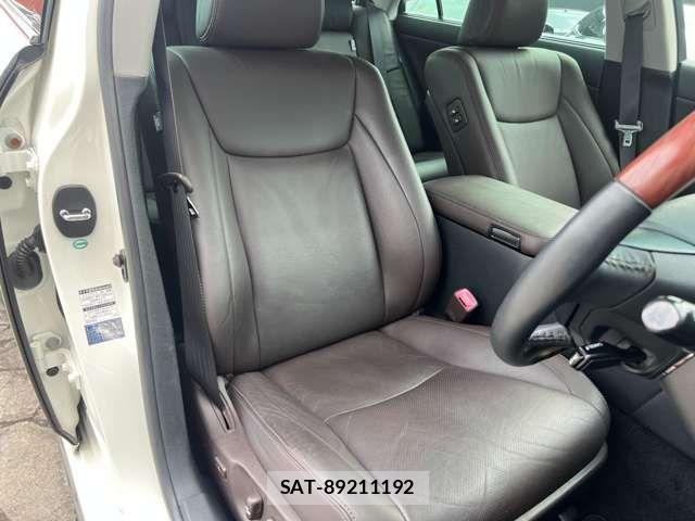 Toyota CROWN MAJESTA 2009-12 3356341-7