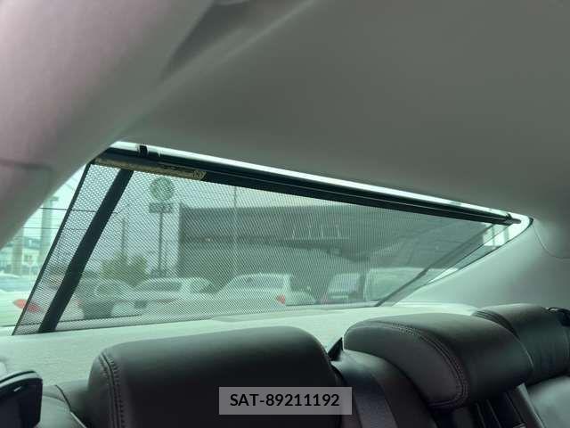 Toyota CROWN MAJESTA 2009-12 3356341-8