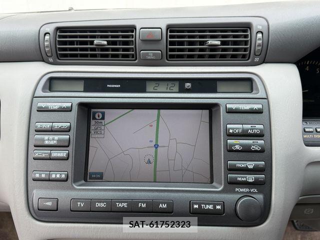 Toyota CROWN MAJESTA 2003-03 4108846-18
