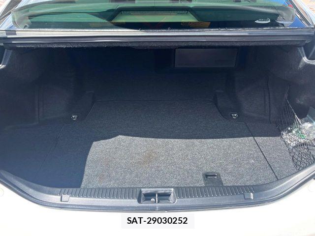 Toyota CROWN MAJESTA 2011-03 4935716-9
