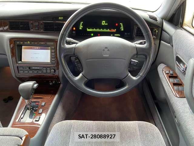 Toyota CROWN MAJESTA 1998-11 5863468-16