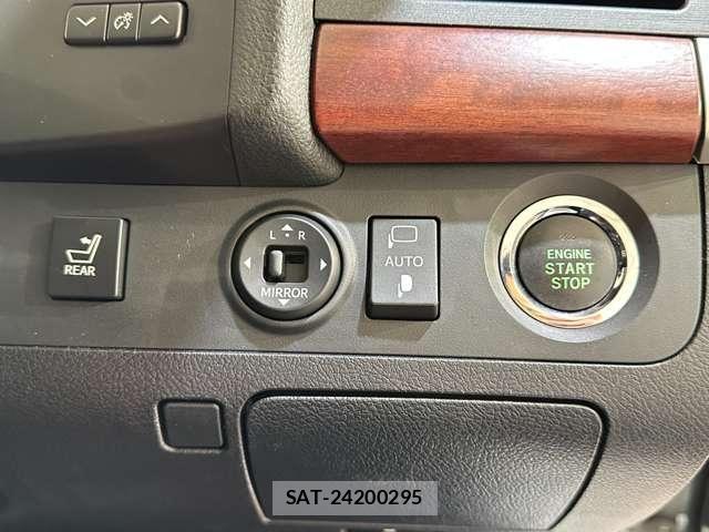 Toyota CROWN MAJESTA 2011-07 6010624-15