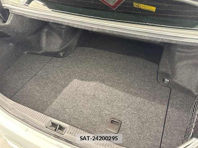 Toyota CROWN MAJESTA 2011-07 6010624-29