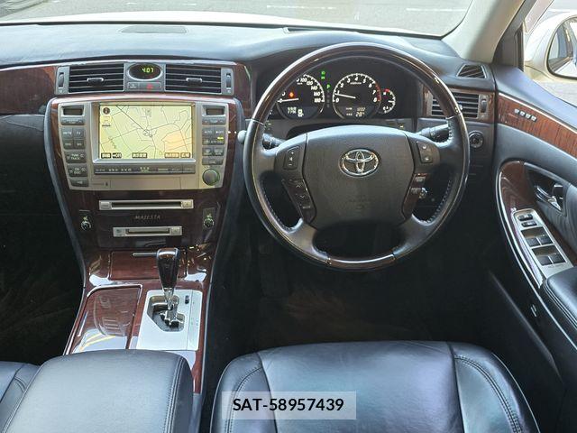 Toyota CROWN MAJESTA 2007-07 6690960-18