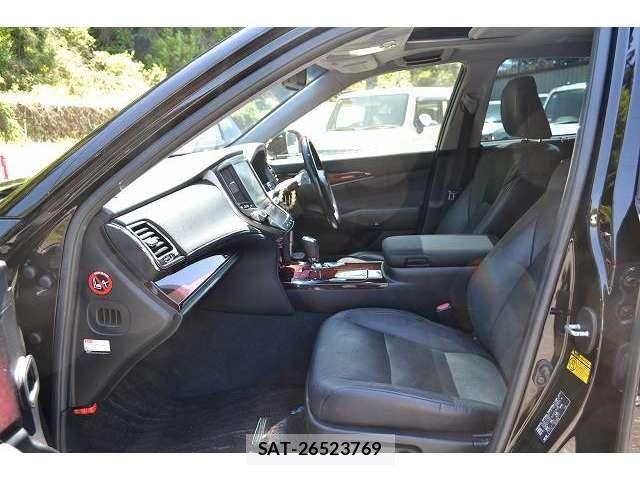 Toyota CROWN MAJESTA 2013-12 6903612-19