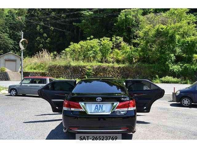Toyota CROWN MAJESTA 2013-12 6903612-25