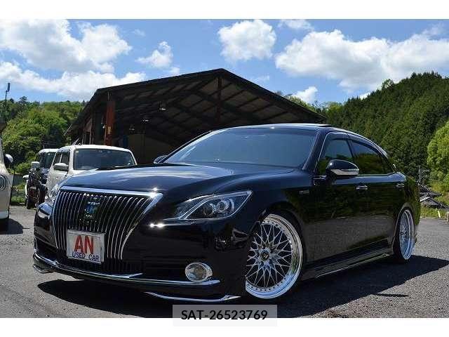 Toyota CROWN MAJESTA 2013-12 6903612-3