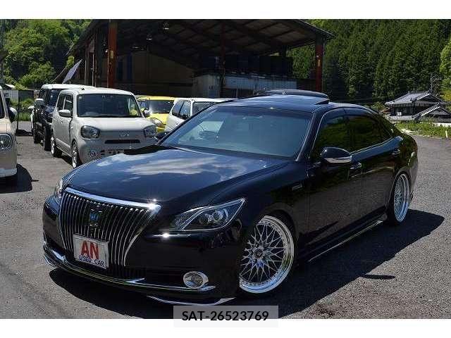 Toyota CROWN MAJESTA 2013-12 6903612-4