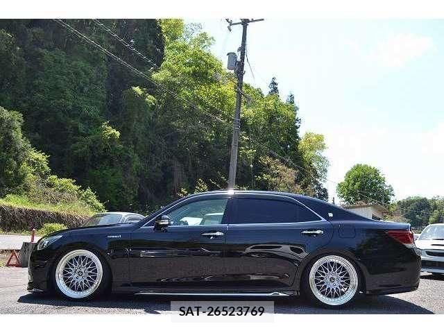 Toyota CROWN MAJESTA 2013-12 6903612-7