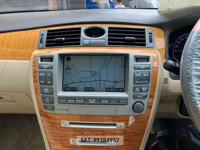 Toyota CROWN MAJESTA 2006-07 7058039-17