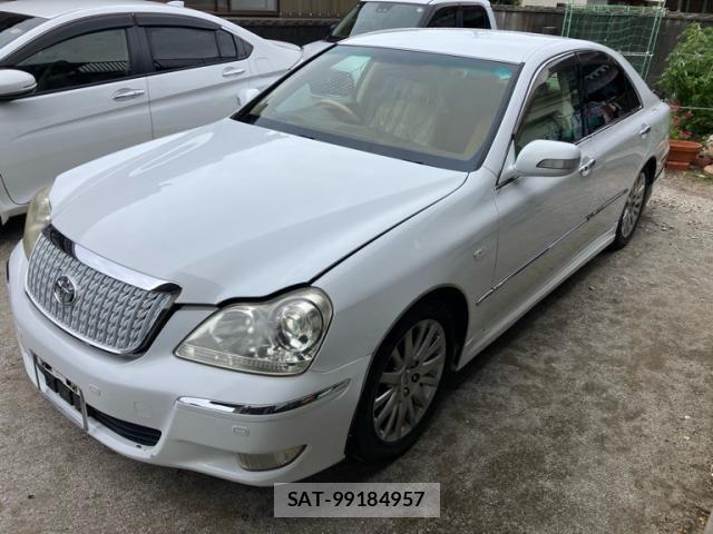 Toyota CROWN MAJESTA 2006-07 7058039-1