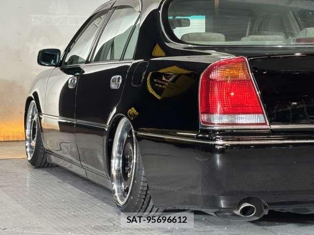 Toyota CROWN MAJESTA 2000-06 7216537-2