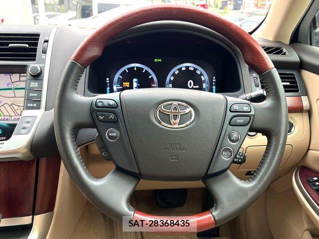 Toyota CROWN MAJESTA 2010-09 7216538-10