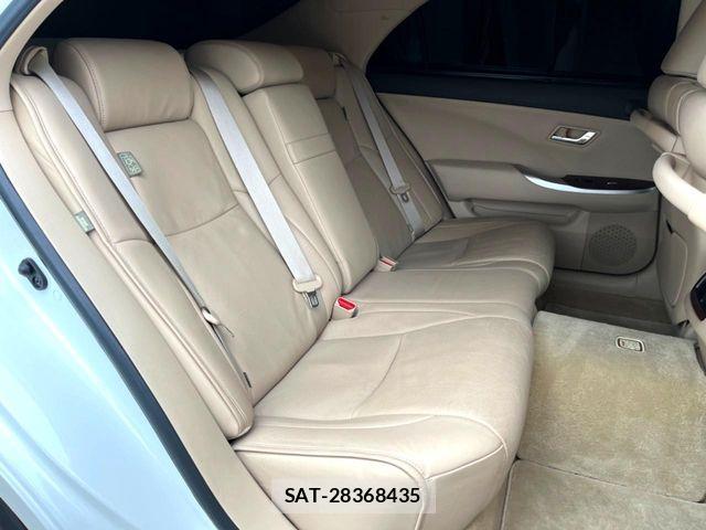 Toyota CROWN MAJESTA 2010-09 7216538-8