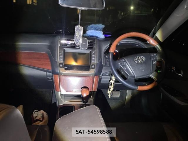 Toyota CROWN MAJESTA 2010-03 7271736-10