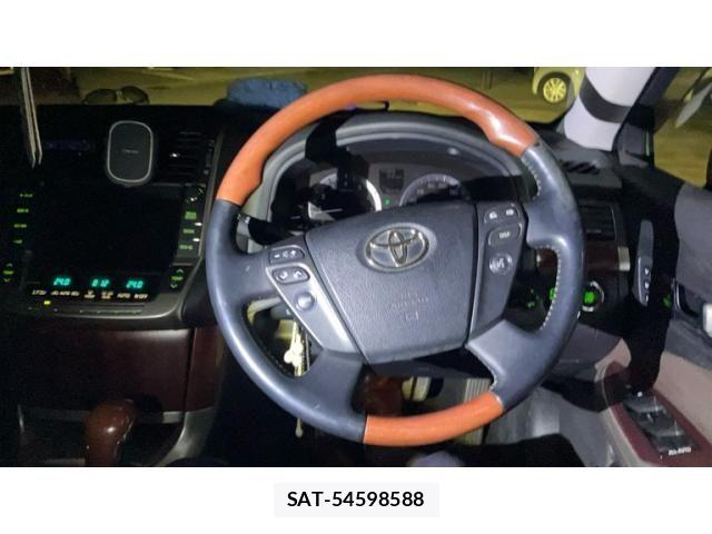 Toyota CROWN MAJESTA 2010-03 7271736-13