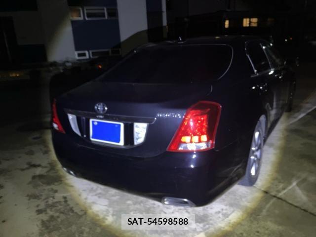 Toyota CROWN MAJESTA 2010-03 7271736-3