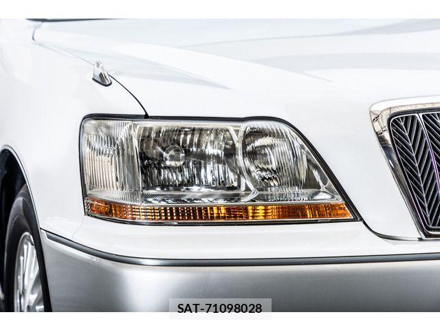 Toyota CROWN MAJESTA 2000-09 7326357-13