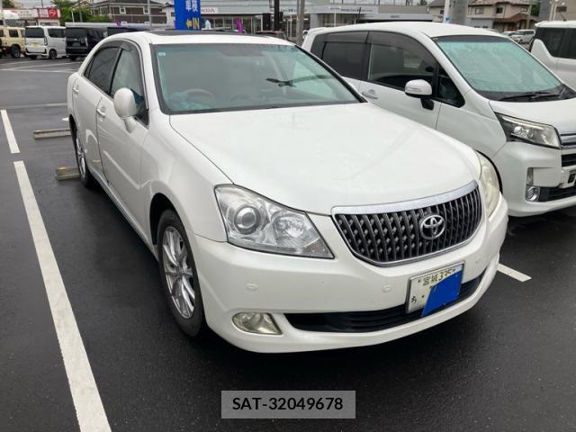 Toyota CROWN MAJESTA 2009-04 7357270-2