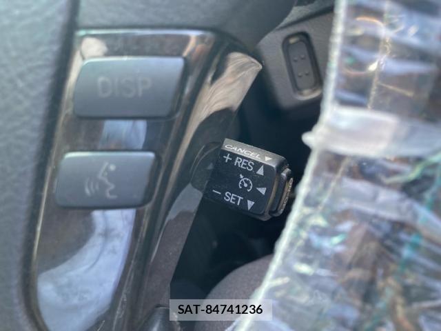 Toyota CROWN MAJESTA 2004-10 7453646-22