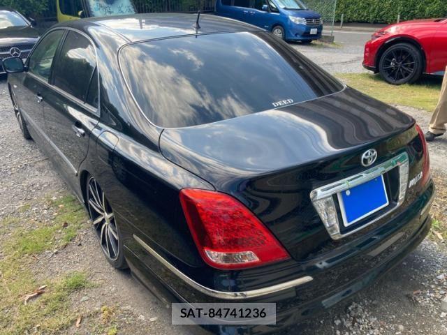 Toyota CROWN MAJESTA 2004-10 7453646-2