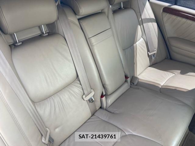 Toyota CROWN MAJESTA 2000-05 7902445-10