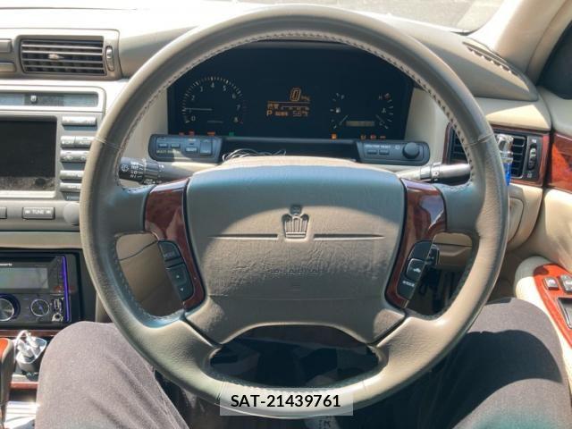 Toyota CROWN MAJESTA 2000-05 7902445-13