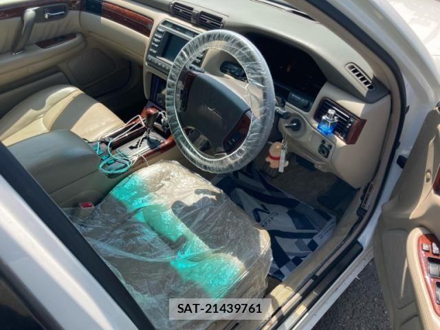 Toyota CROWN MAJESTA 2000-05 7902445-8