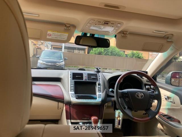 Toyota CROWN MAJESTA 2011-09 7961026-15