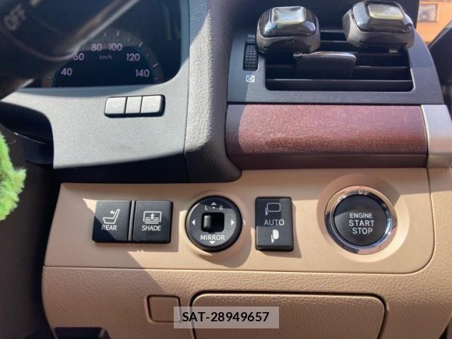 Toyota CROWN MAJESTA 2011-09 7961026-20