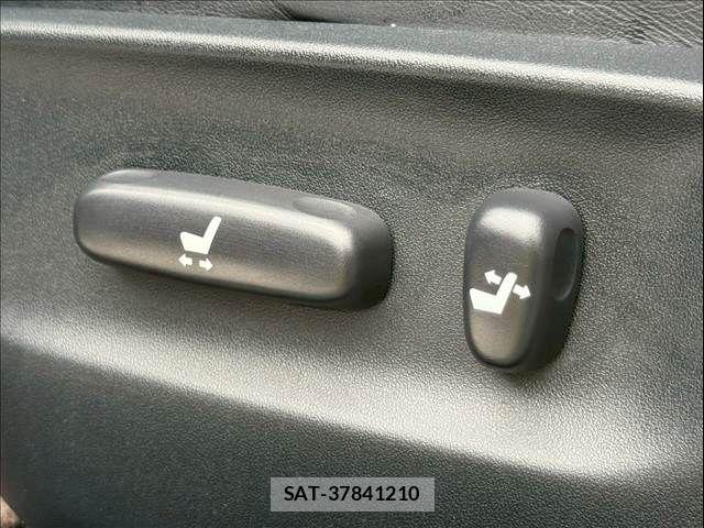 Toyota CROWN MAJESTA 2005-11 8034999-16