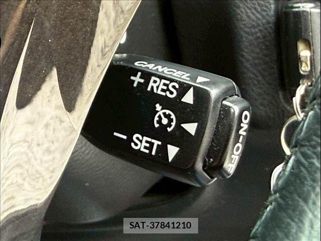 Toyota CROWN MAJESTA 2005-11 8034999-17