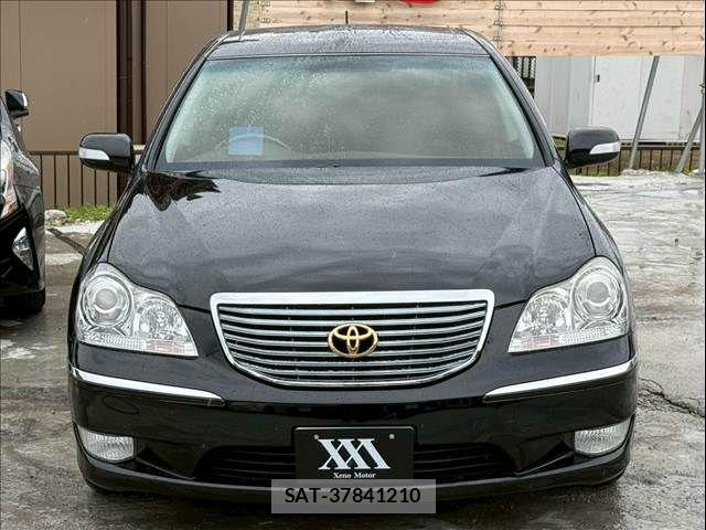 Toyota CROWN MAJESTA 2005-11 8034999-1