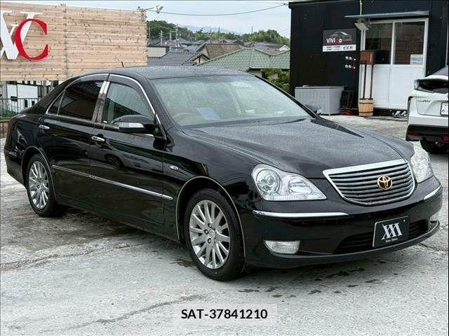 Toyota CROWN MAJESTA 2005-11 8034999-2