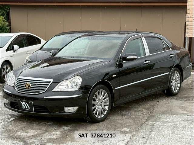 Toyota CROWN MAJESTA 2005-11 8034999-3
