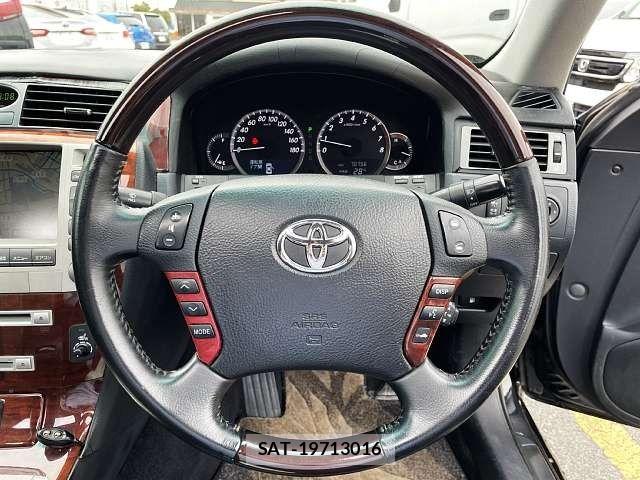Toyota CROWN MAJESTA 2007-04 8034996-4