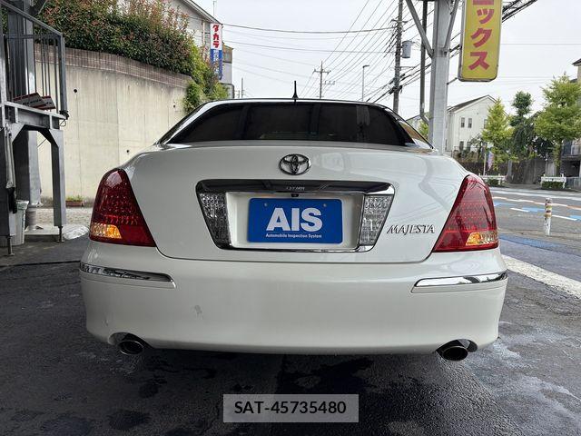 Toyota CROWN MAJESTA 2006-10 8073359-16