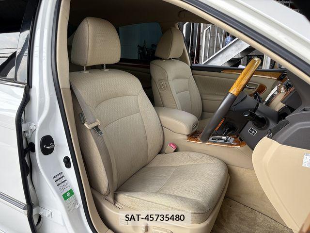 Toyota CROWN MAJESTA 2006-10 8073359-22