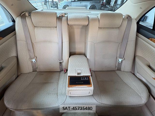 Toyota CROWN MAJESTA 2006-10 8073359-24