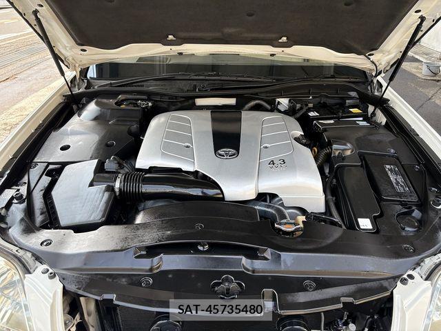 Toyota CROWN MAJESTA 2006-10 8073359-3