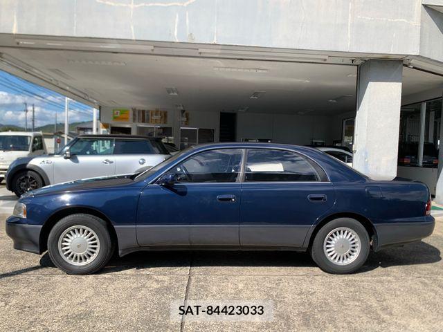 Toyota CROWN MAJESTA 1992-02 8207004-9