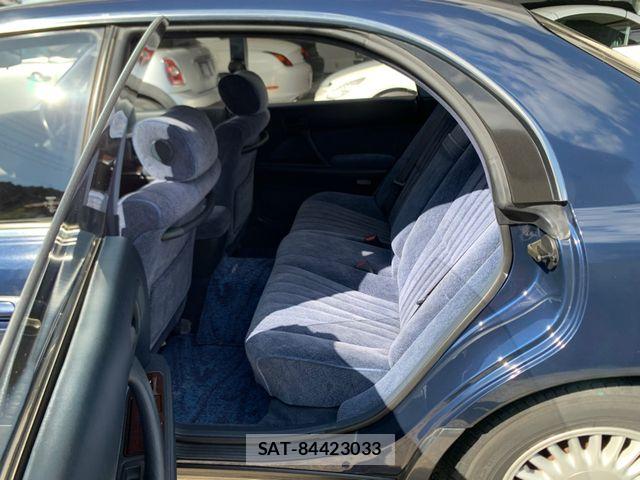 Toyota CROWN MAJESTA 1992-02 8207004-16